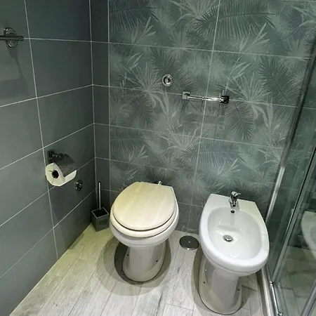 La Casa Di Raffaele Centro