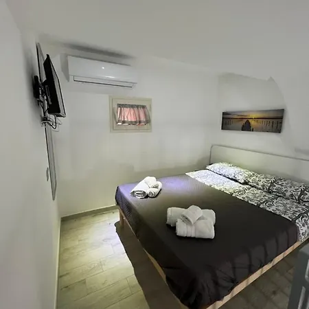 Oda ve Kahvaltı La Casa Di Raffaele Centro Napoli