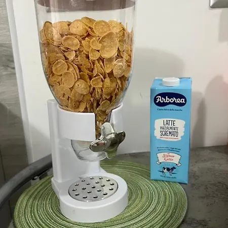 Bed & Breakfast La Casa Di Raffaele Centro 4*