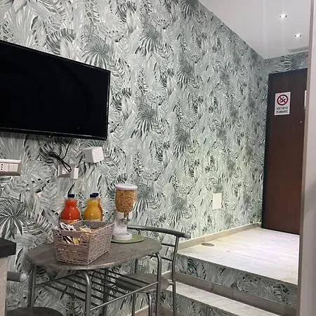 La Casa Di Raffaele Centro 4*