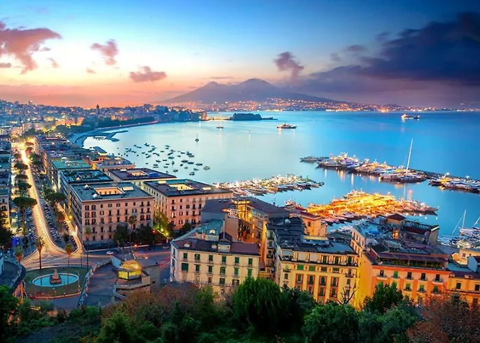 La Casa Di Raffaele Centro Napoli